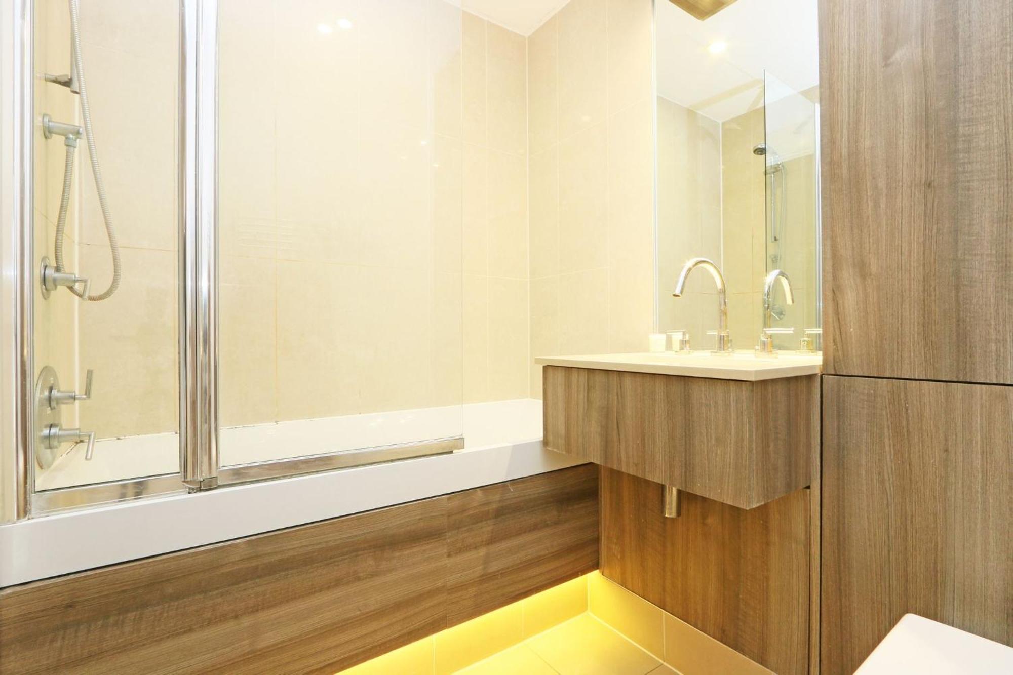 Riverside 1 Bed Апартаменты