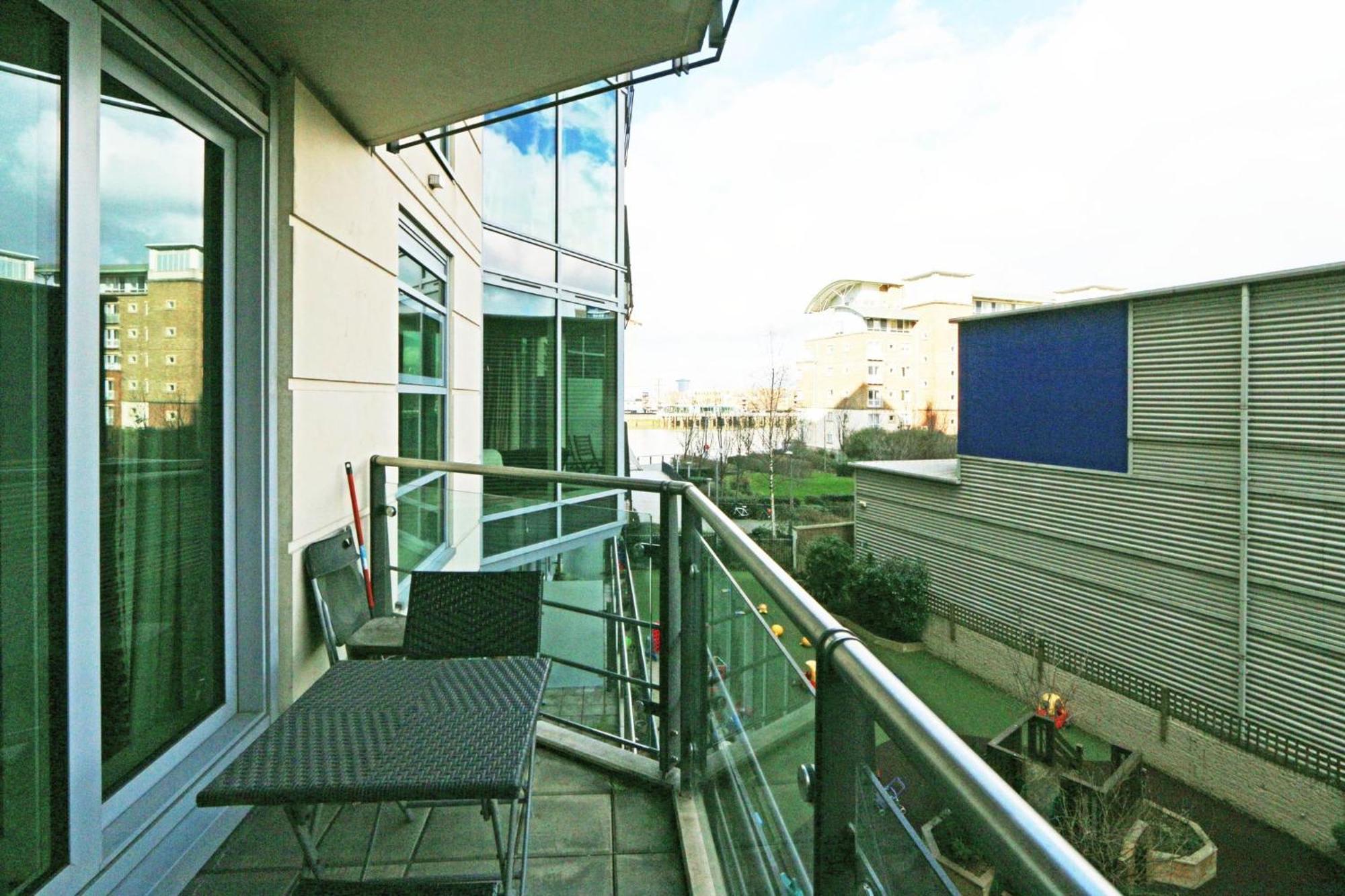 Riverside 1 Bed Апартаменты Лондон