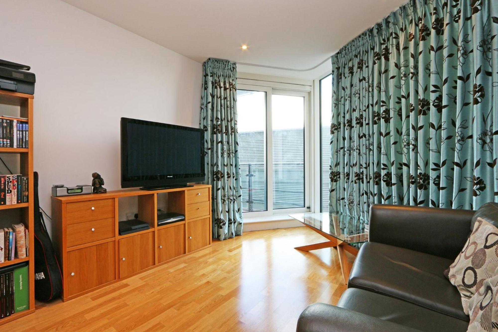 Апартаменты Riverside 1 Bed